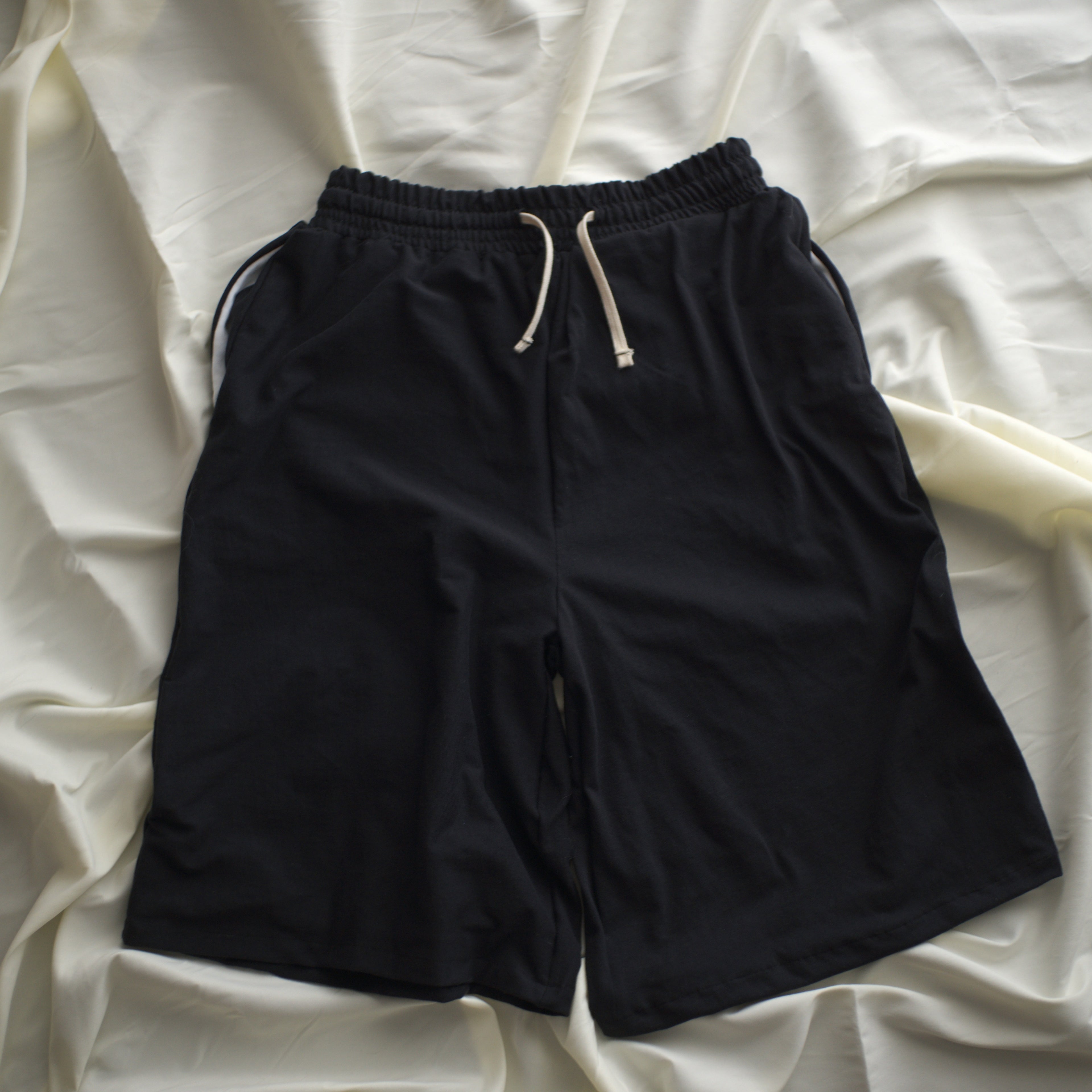 umm. the cotts shorts, flat lay front view alternate